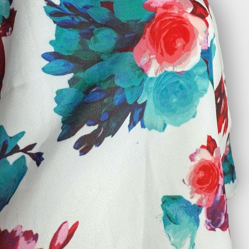 Lovers And Friends Floral Print, Layered, Lace Strap Blouse - Picture 8 of 8